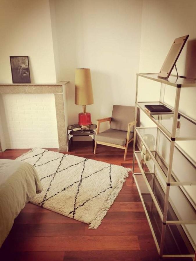 Karaktervolle Woning Met Zwembad Te Ronseヴィラ エクステリア 写真