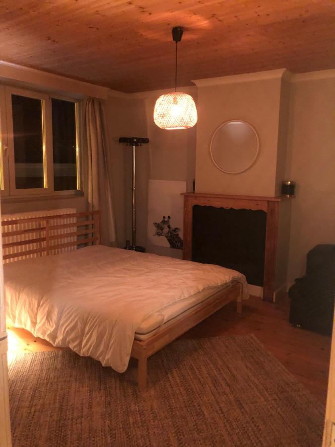 Karaktervolle Woning Met Zwembad Te Ronseヴィラ エクステリア 写真